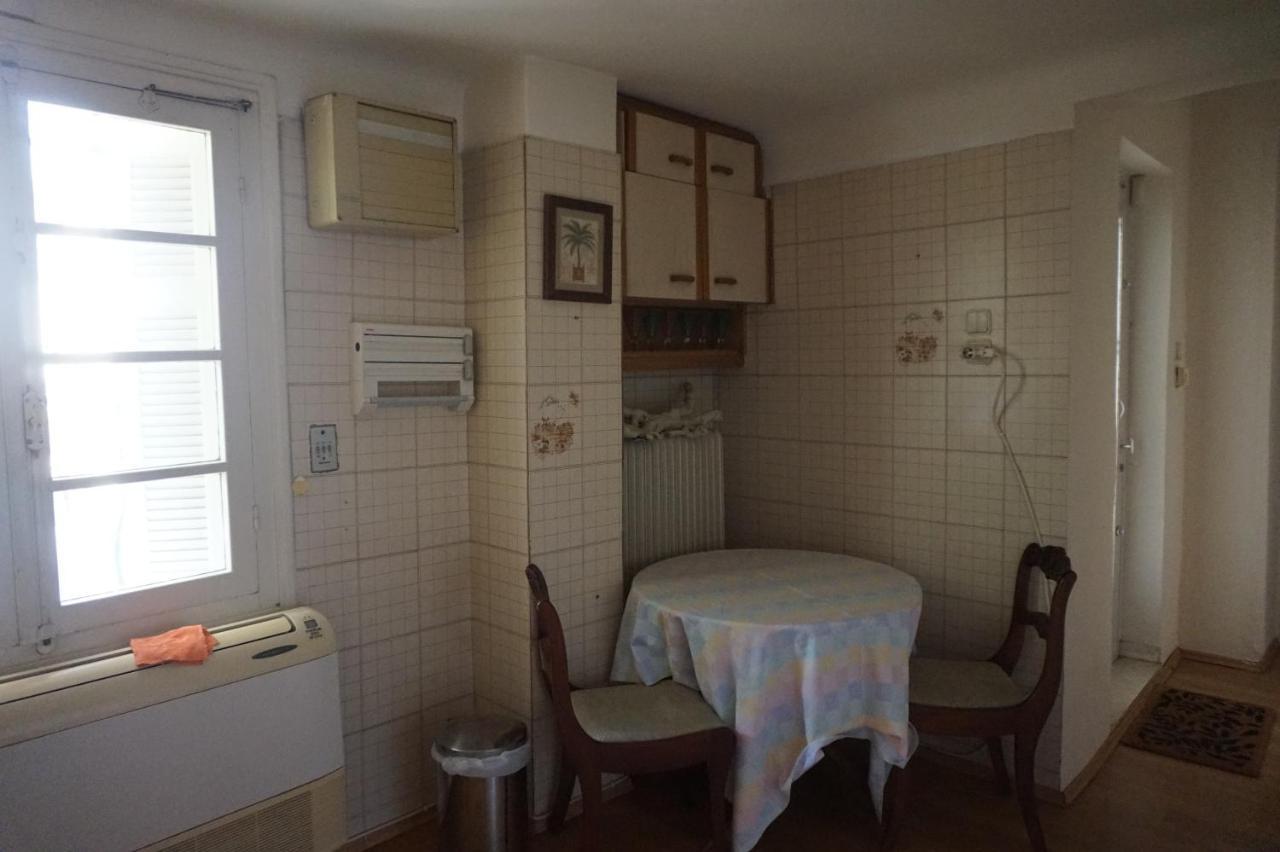 Independent Entrance Apt - 130M2 - Garden - Private Parking Athens Exterior photo